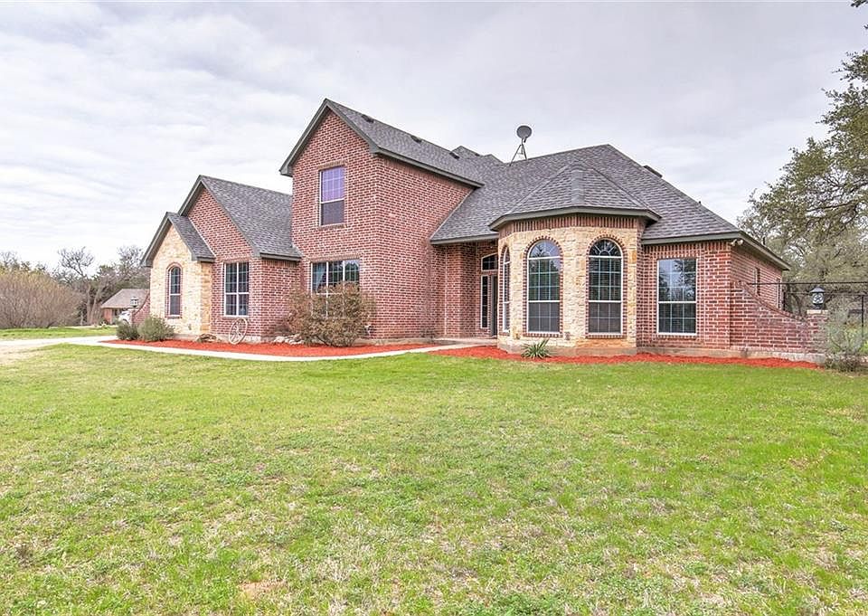 1st image of 2908 Cliffview Ct