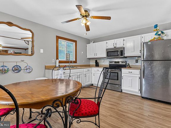 3rd image of 1105 Hotel Dr