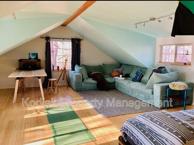 144 W Apricot Ave — Photo 16