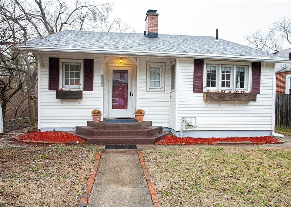 1st image of 523 Mound Ave