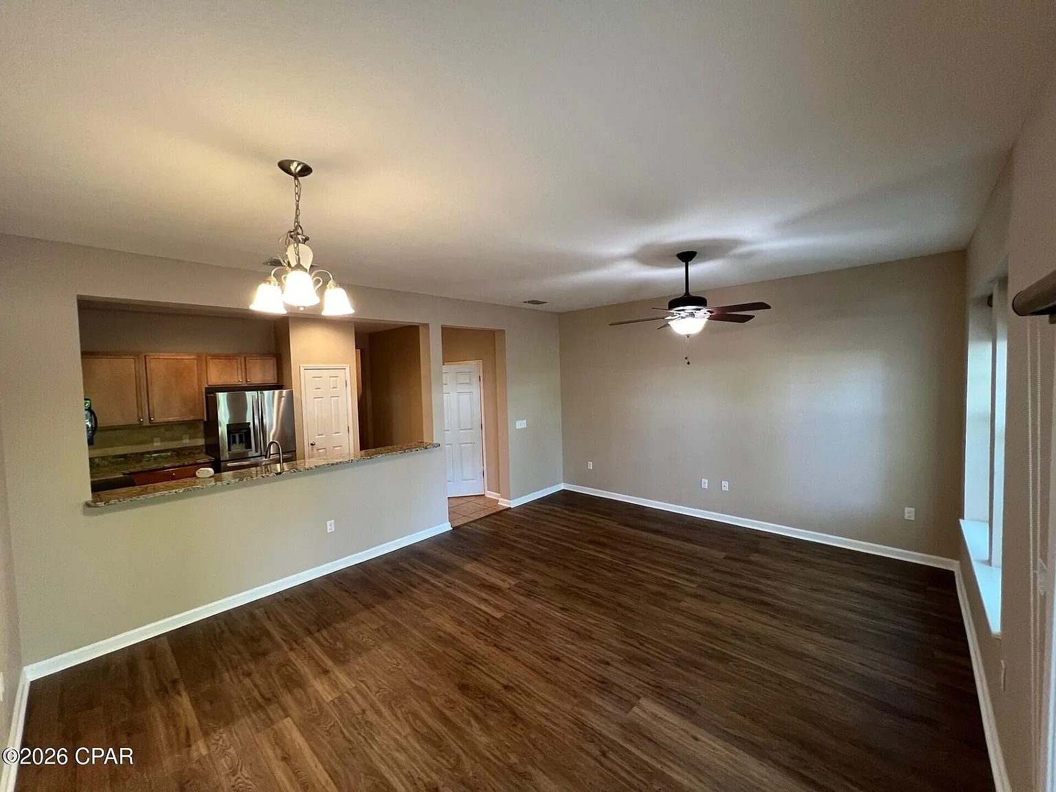 3 bed, 2.5 bath, 1560 sqft, $2,095 — Photo 3