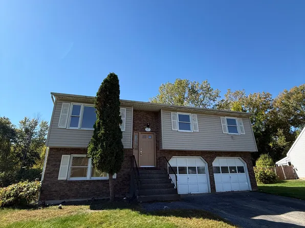 37 Dowling Rd, Albany, NY 12205
