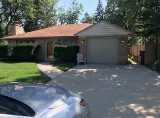 2325 Hawthorne Rd, Homewood, IL 60430