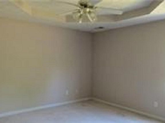 5th image of 105 Williamsburg Dr
