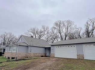410 S 4th St, Festus, MO 63028