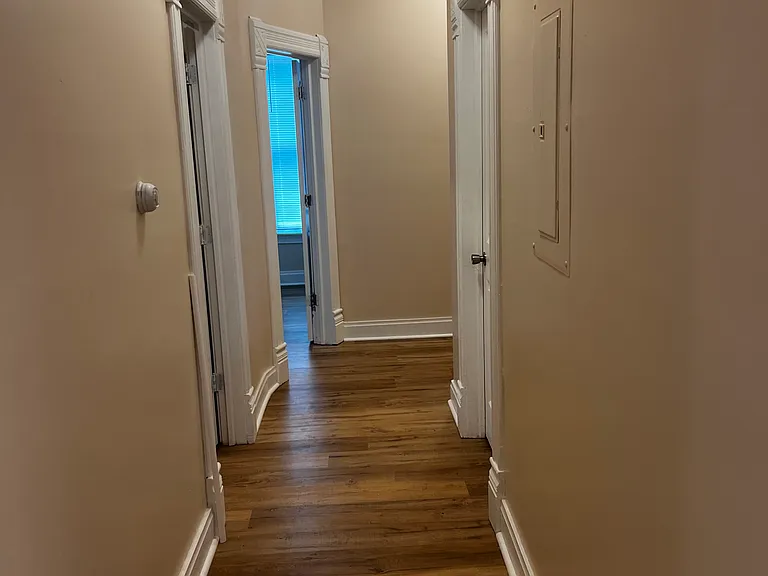 417 Walnut St #3 — Photo 10