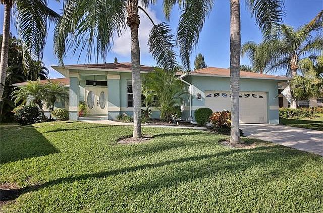 1st image of 8956 Bracken Way