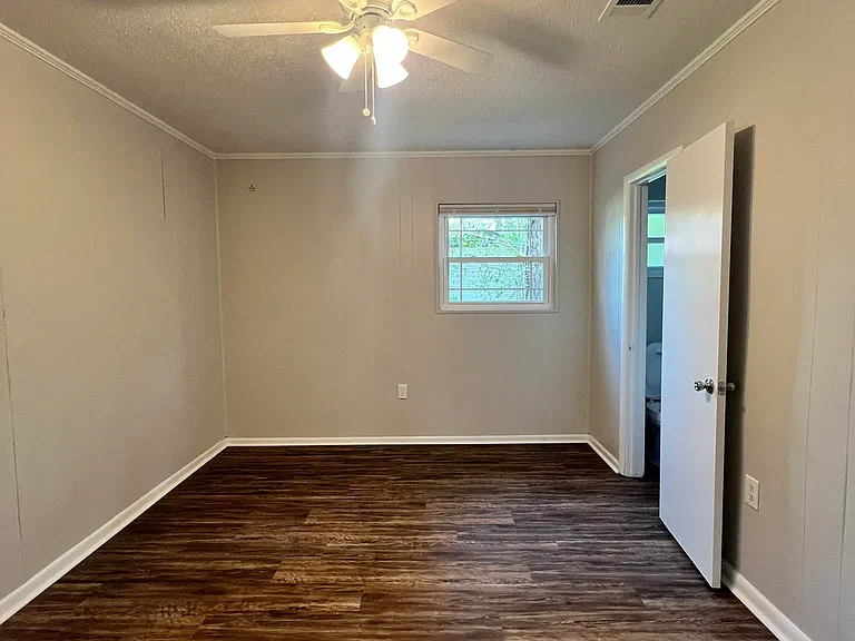 2613 Rippee Rd — Photo 15