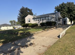 2101 Mallory St SW, Cedar Rapids, IA 52404
