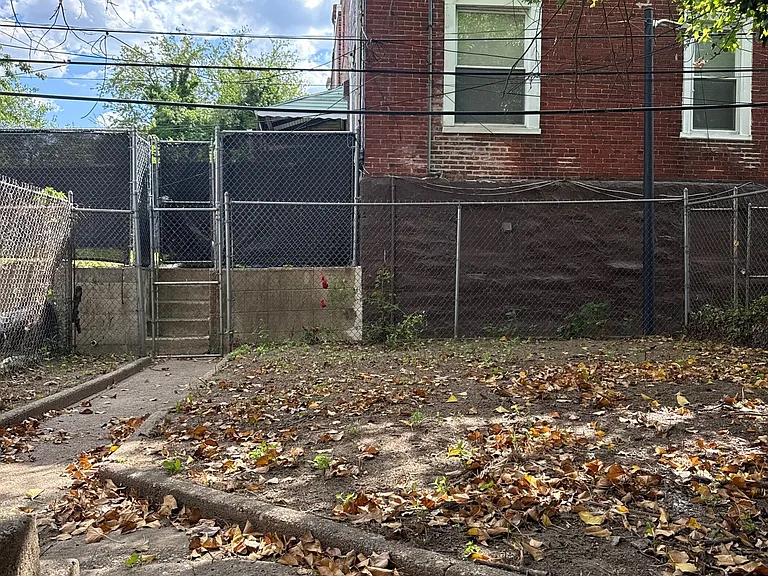 1322 S 57th St — Photo 37