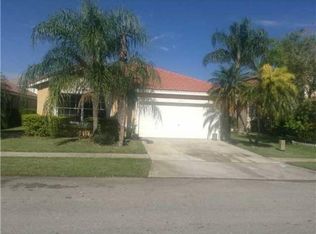 1828 SW 182nd Ave, Hollywood, FL 33029