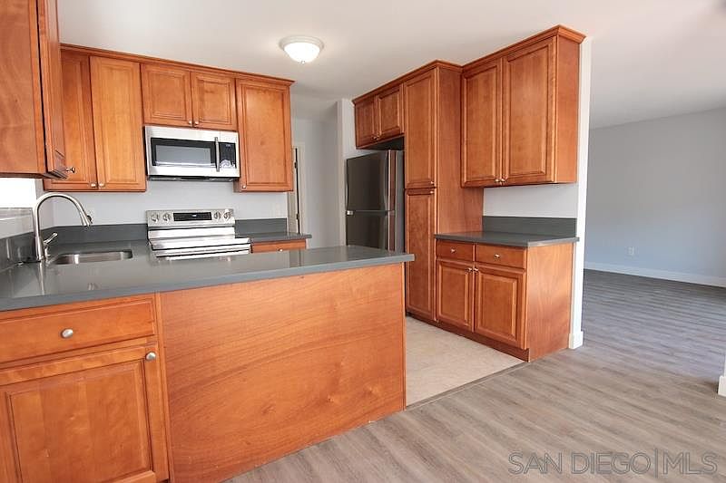 2nd image of 5543 Adobe Falls Rd Unit 4