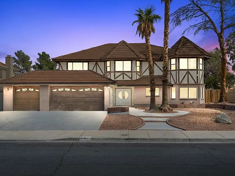 3382 Montessouri St — Photo 51