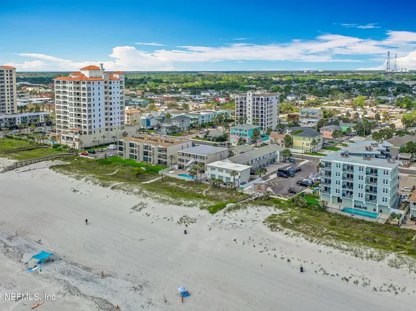 811 1ST Street S #1, Jacksonville Beach, FL 32250