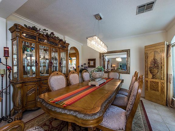5th image of 311 Lake Front Dr