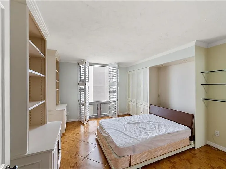 1111 N Gulfstream Ave #16C — Photo 24