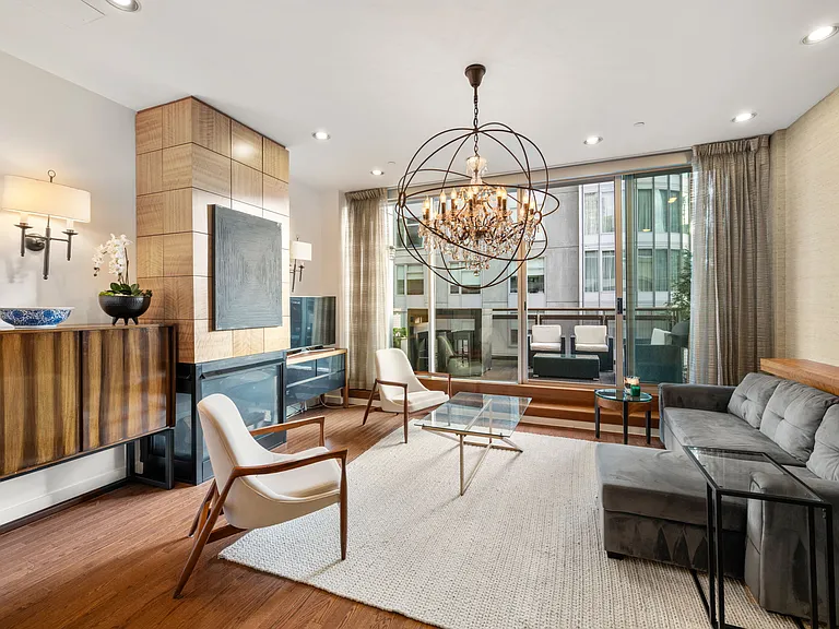 88 Kingston St #Penthouse 7C — Photo 2