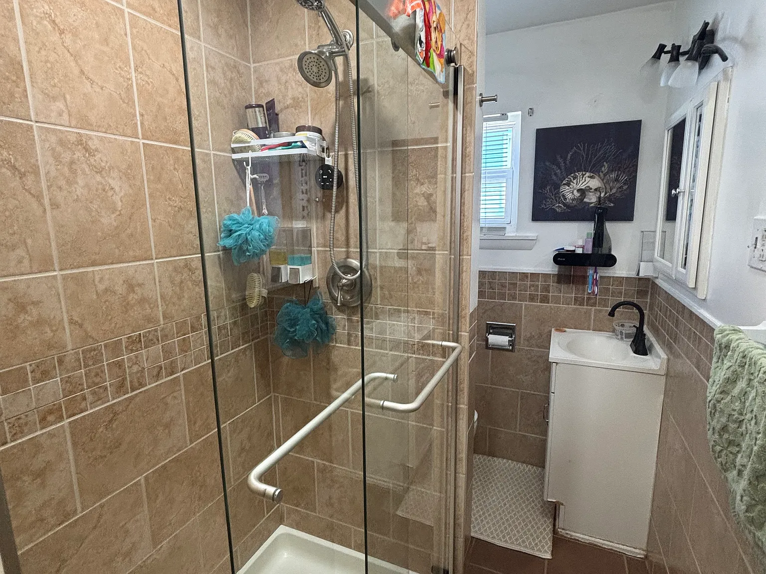 2 bed, 1000 sqft, $1,250 — Photo 1