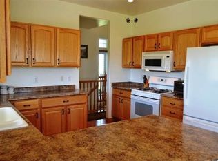 7098 Saykally Rd, Cheyenne, WY 82009