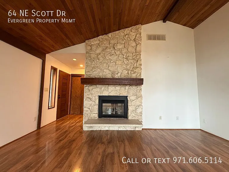 64 NE Scott Dr — Photo 11
