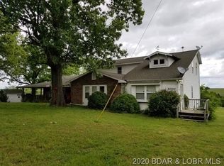 375 Hunt Rd, Macks Creek, MO 65786