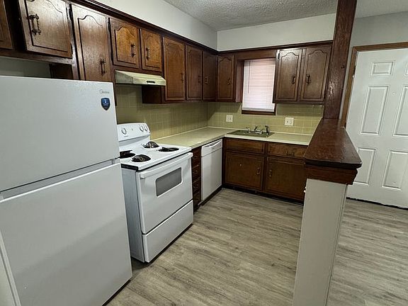 4th image of 928 S Crutcher Ave #C