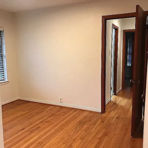 946 Stonecrest Dr — Photo 4