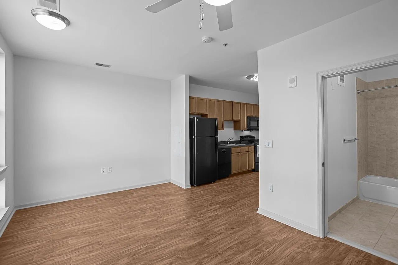 Gilliam Place — Photo 2