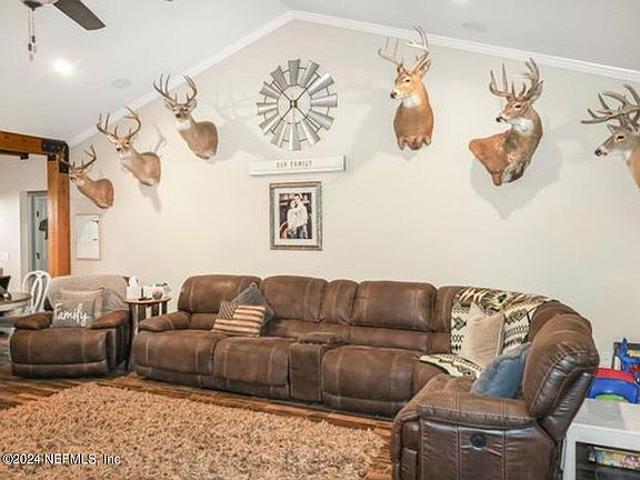 4th image of 13280 BRANDYWINE Lane