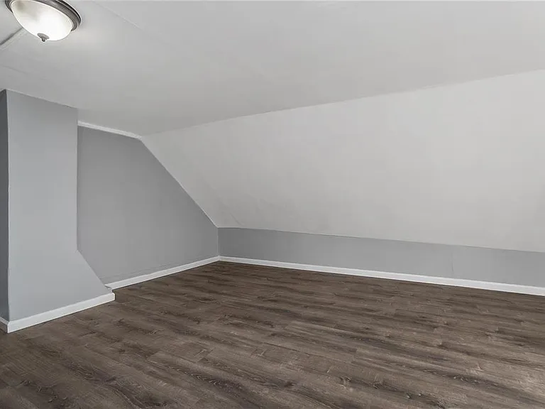 423 N Bellevue St — Photo 24
