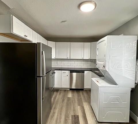3rd image of 2461 E 18th St