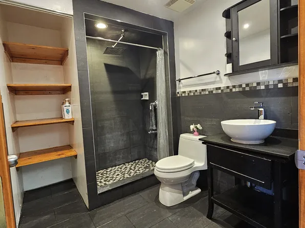 (undisclosed Address), Brooklyn, NY 11229