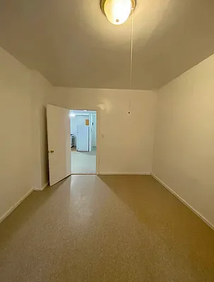 Rented by Houses of New York Realty LLC | media 22