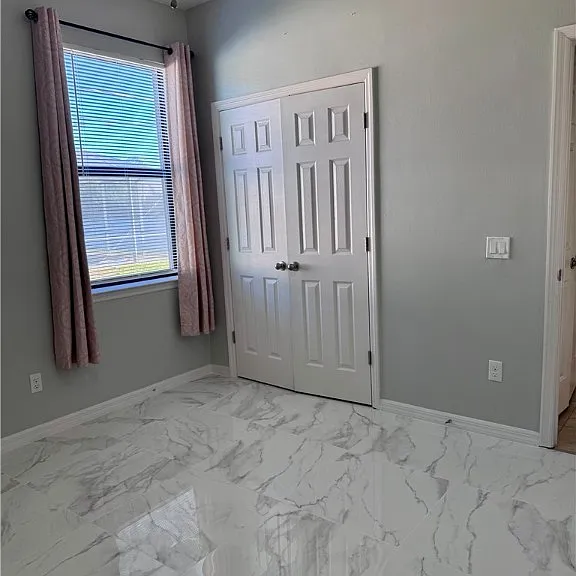 2322 SW 27th St — Photo 20
