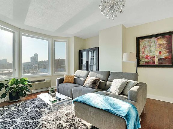 2nd image of 6313 City Pl Unit 6313