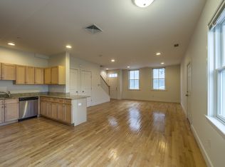110 2nd St #PENTHOUSE 11, Cambridge, MA 02141