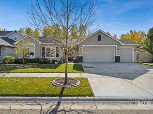 945 W Sagwon Dr, Kuna, ID 83634