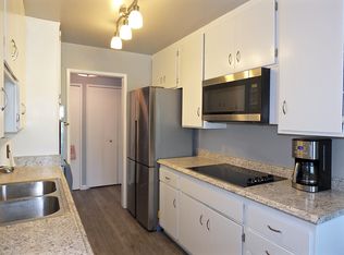 12200 Montecito Rd APT A201, Seal Beach, CA