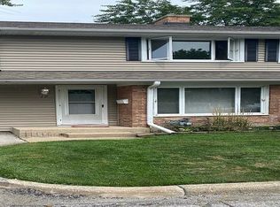 17 Choate Rd, Park Forest, IL 60466