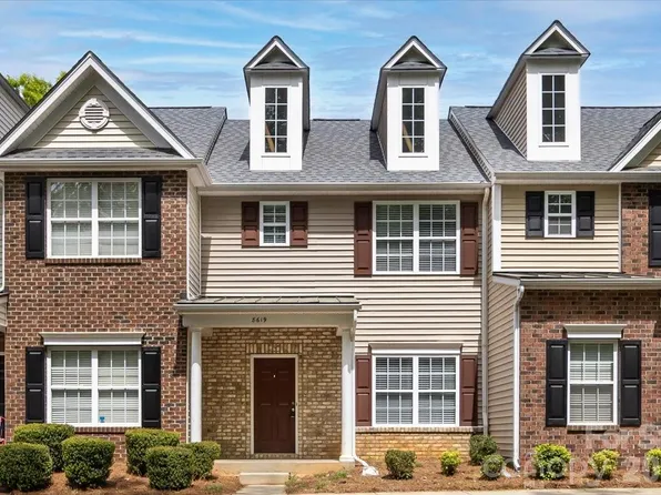 8619 Wandering Creek Way, Charlotte, NC 28227