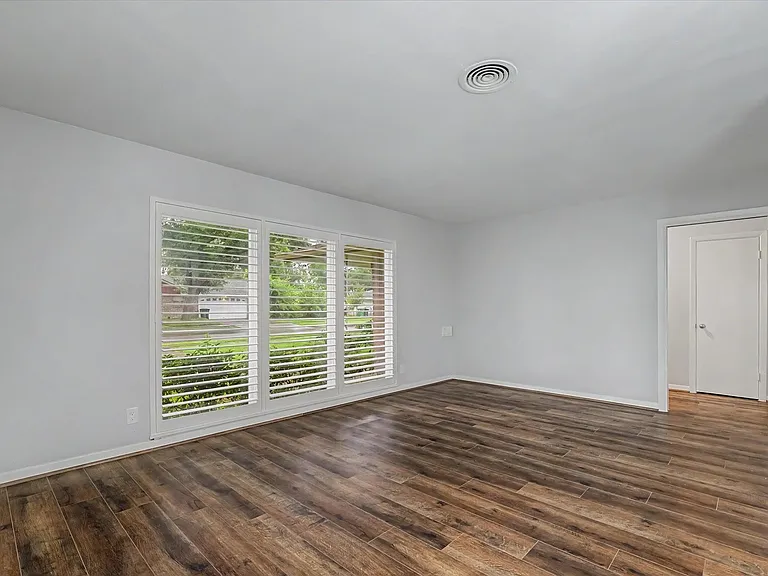 2123 Ridgecrest Dr — Photo 14