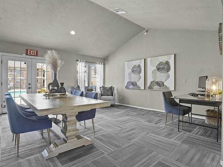 Cimarron Trails Apts. — Photo 18