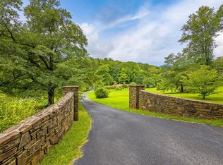 1956 Warrior Dr, Tryon, NC 28782