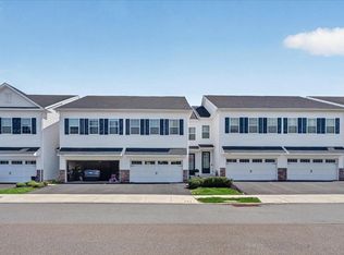 121 Knock Hill Dr, Royersford, PA 19468