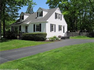 77 Sunset Ln, Portland, ME 04102