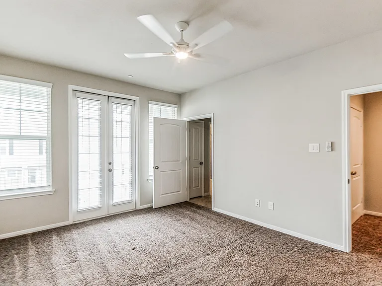 2716 Veranda Fls — Photo 8