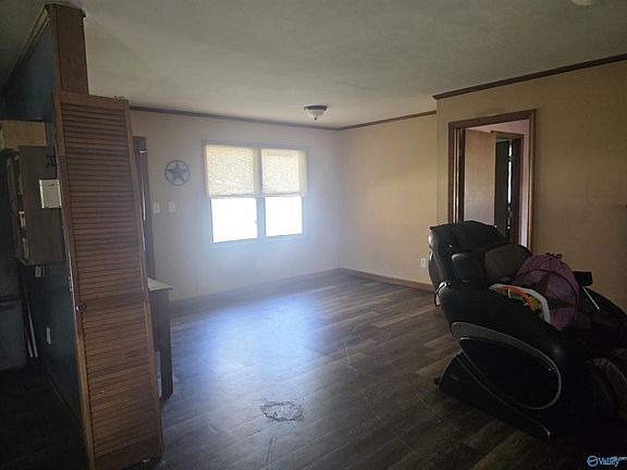 2nd image of 4376 Jeff Rd