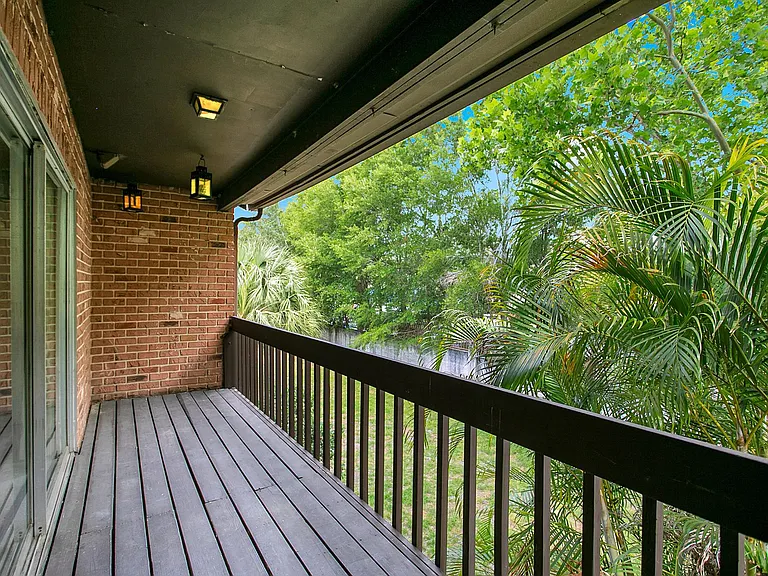 2363 Huntington Green Ct #5 — Photo 12