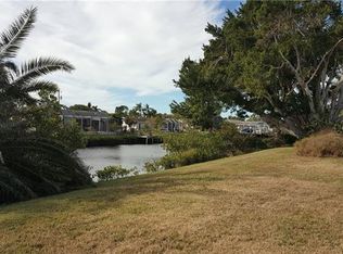 1732 Cascade Way, North Fort Myers, FL 33917