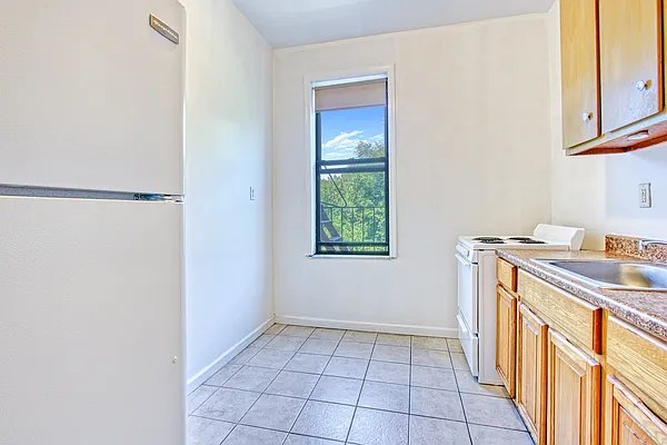 Rented by Douglas Elliman | media 2